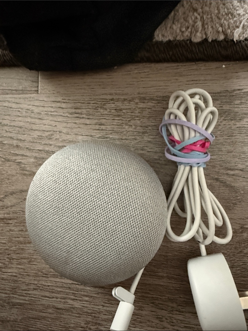 Smart Voice Speaker - Light Gray Fabric
